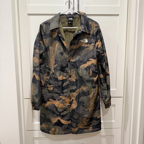 North Face Camo Telegraphic Coaches Jacket — Women's Small - Picture 1 of 5